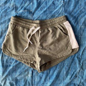 Acacia Basics olive shorts